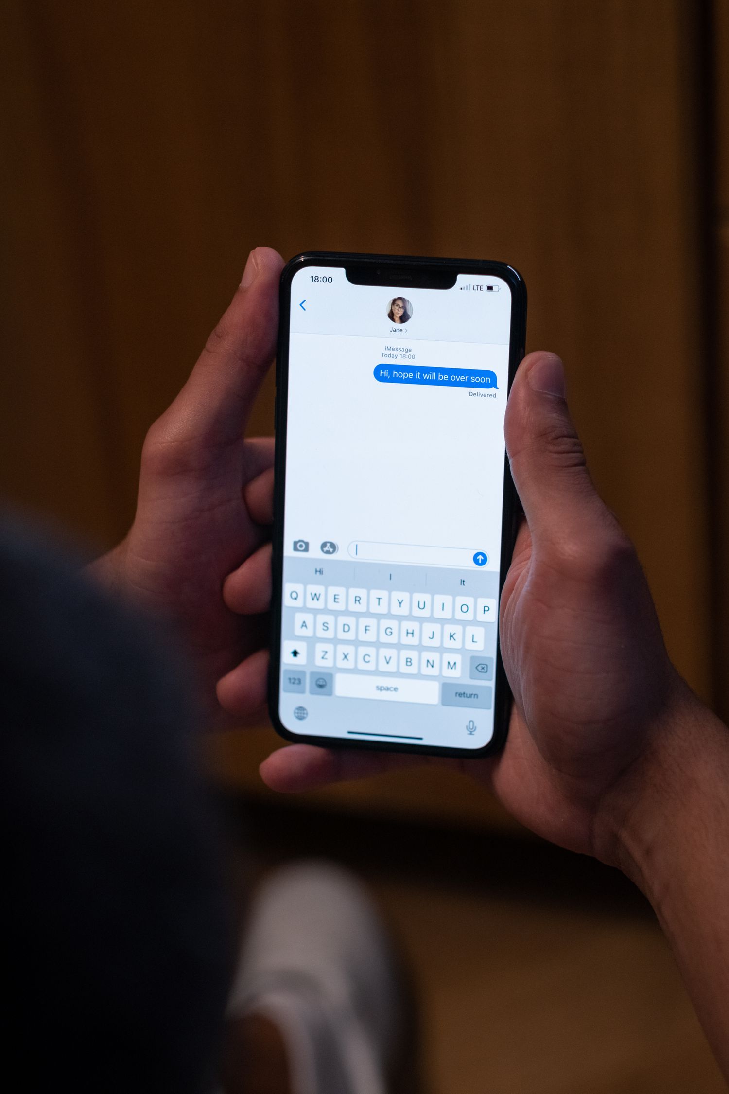 A customer placing an order with a restaurant over a messaging app