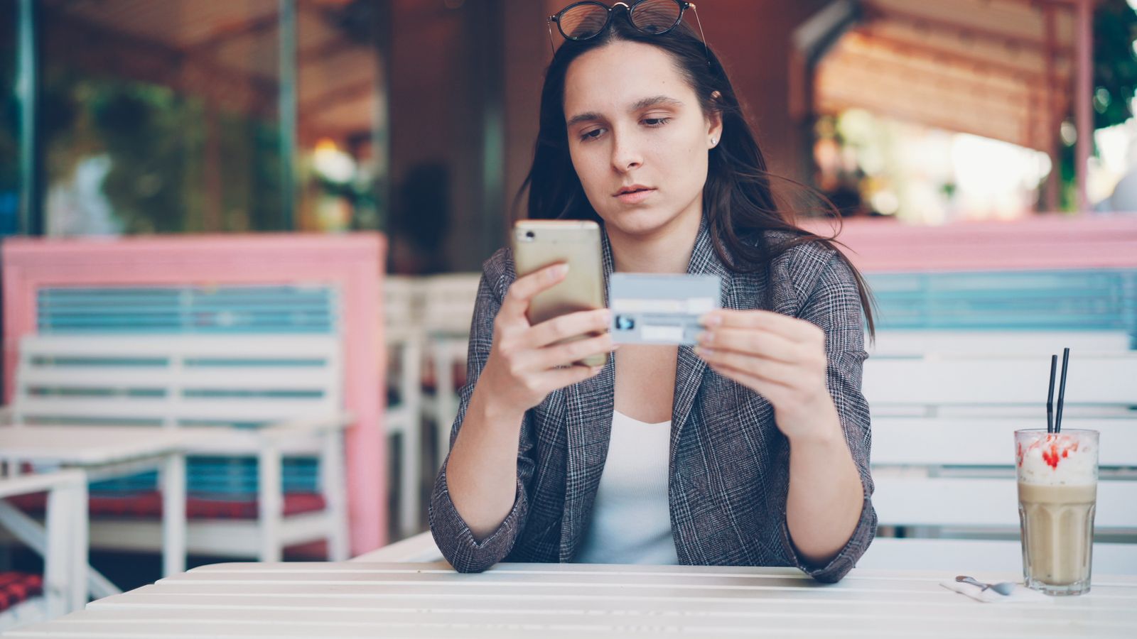 How to Accept Online Payments at Your Restaurant