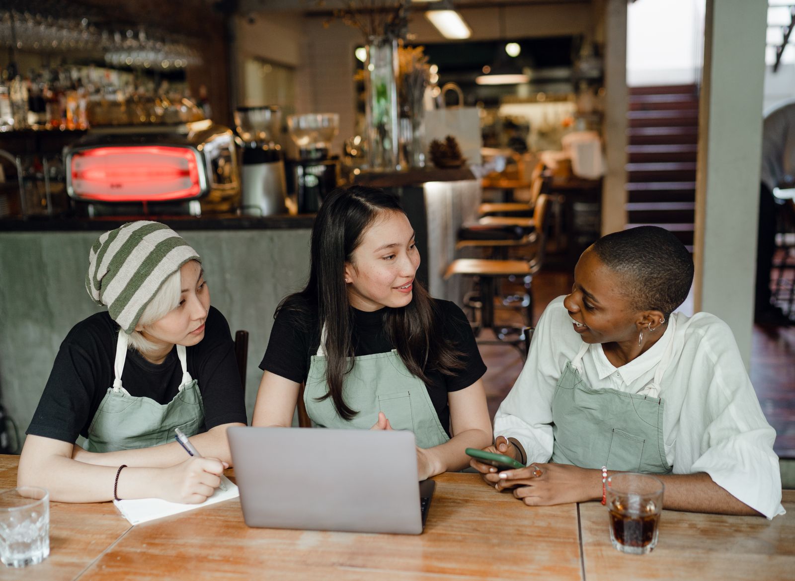 How to Build a Restaurant Website in 2026 (Without Hiring a Developer)